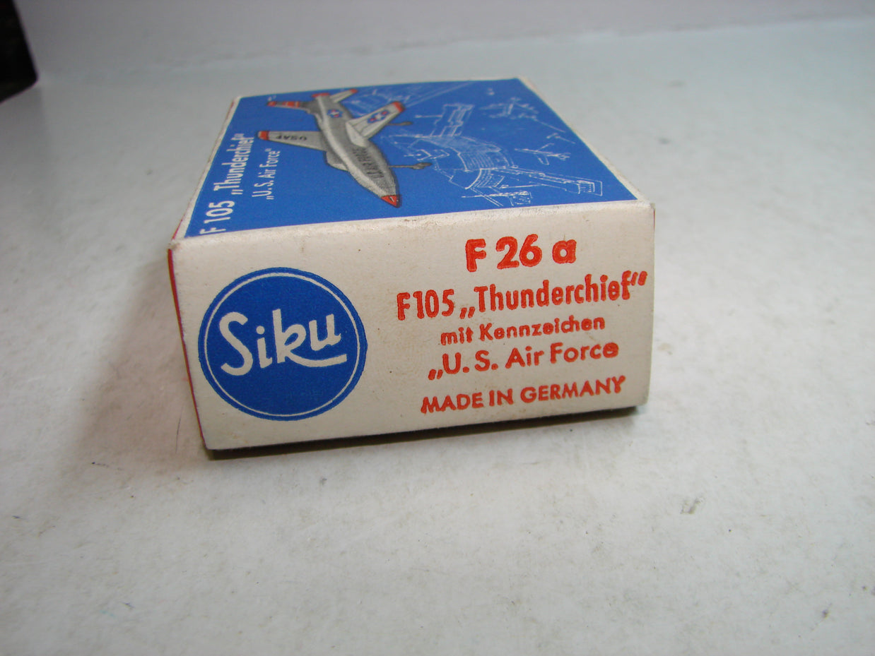 LB - Siku Plastik 1:250, F 26 a , F105 ,
