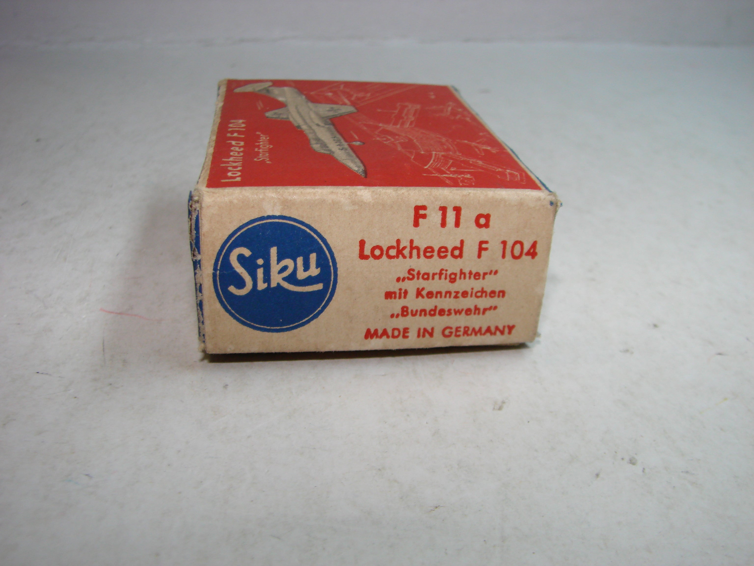 LB - Siku Plastik 1:250, F 11 a, Lockheed F 104.