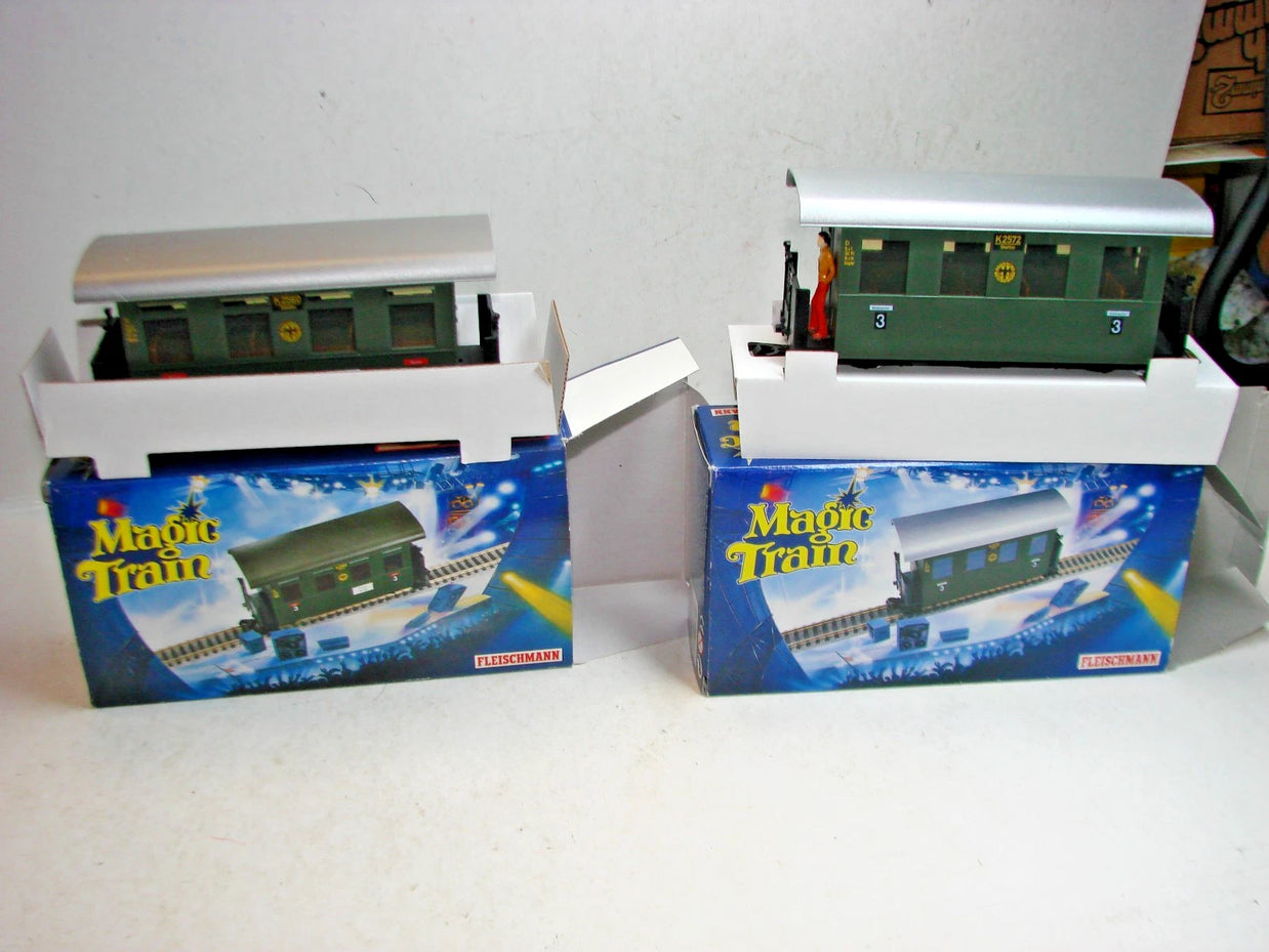 KL7, Fleischmann Magic Train, 2331, Spur 0e, 2 Stück RB Personenwagen, ovp,