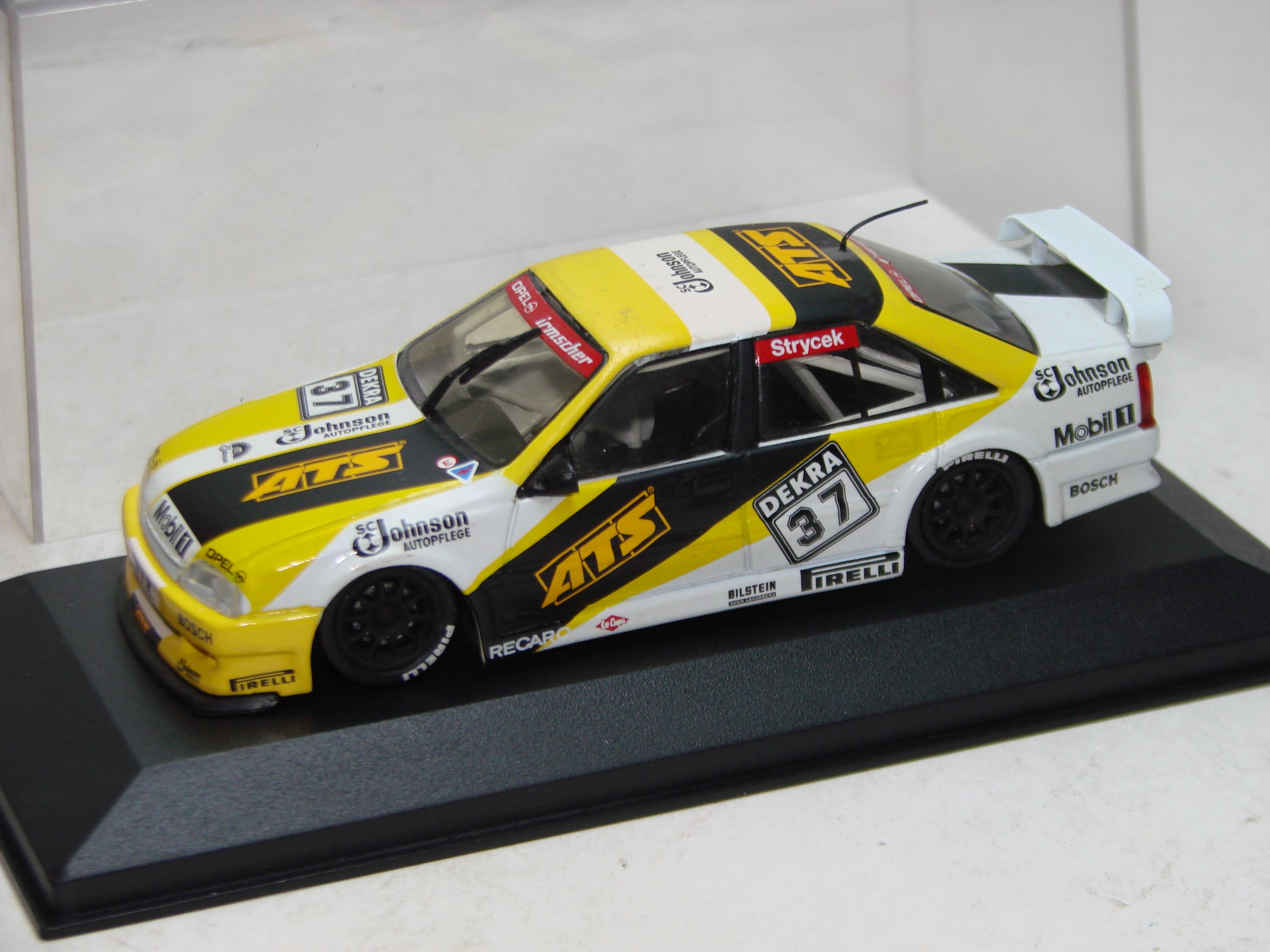 SE - Minichamps, 1:43, Opel Omega V6, DTM, Dekra 37, Strycek