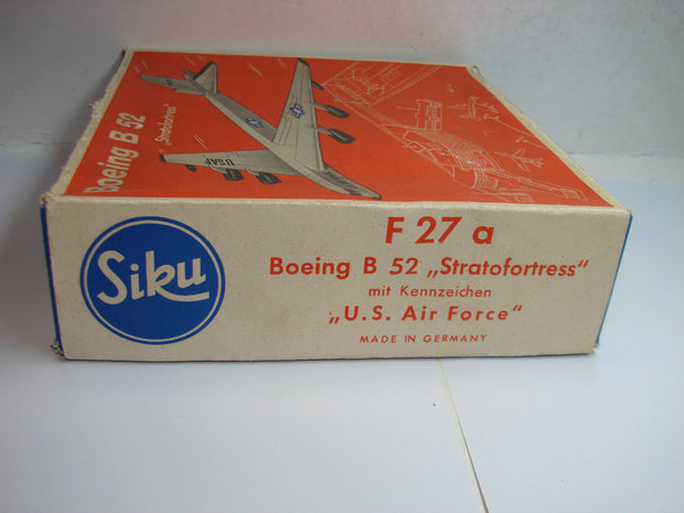 LB - Siku Plastik 1:250, F 27 a , Flugzeug, Boeing B 52, "Stratofortress", US Air Force, ovp, von 1954