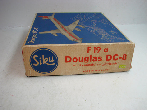 LB - Siku Plastik 1:250, F 19 a , Flugzeug, Douglas DC-8, "Swissair", ovp, von 1954