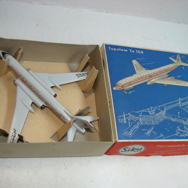 LB - Siku Plastik 1:250, F 7 a , Flugzeug, Tupolew Tu 104, CCCP, ovp, von 1954