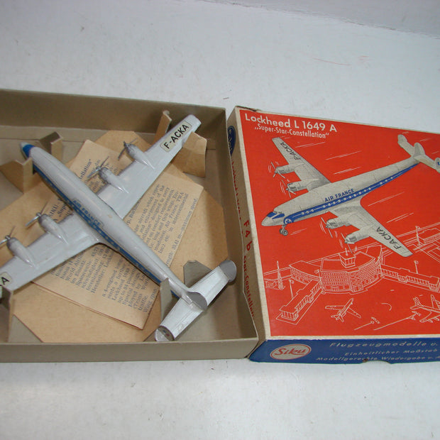 LB - Siku Plastik 1:250, F 4 b, Lockheed L 1649A, Super-Constellation,ovp, von 1954