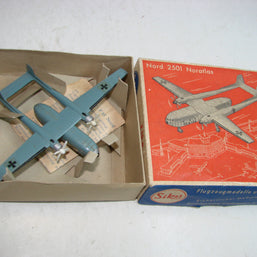 LB - Siku Plastik 1:250, F 15 a, Nord 2501 Noratlas, 