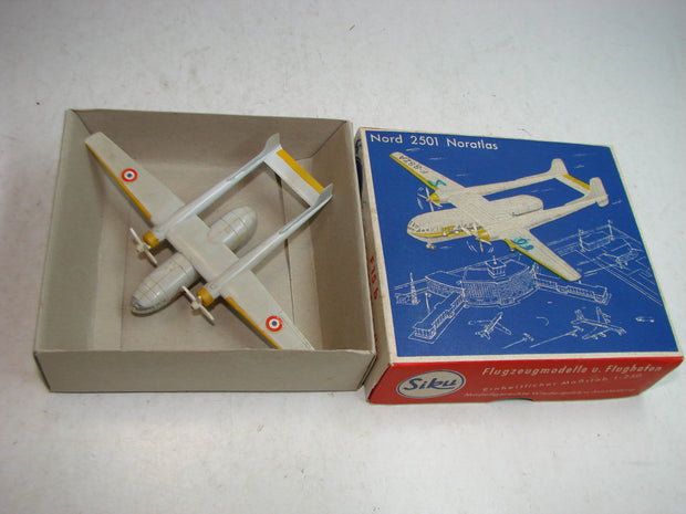LB - Siku Plastik 1:250, F 15 b, Nord 2501 Noratlas, "UAT",ovp, von 1954