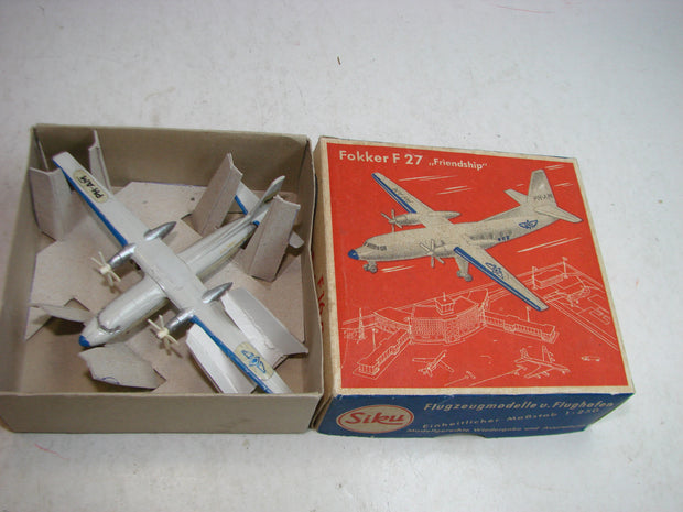 LB - Siku Plastik 1:250, F 16 a , Fokker F 27, "Friendship", PAF ,ovp, von 1954