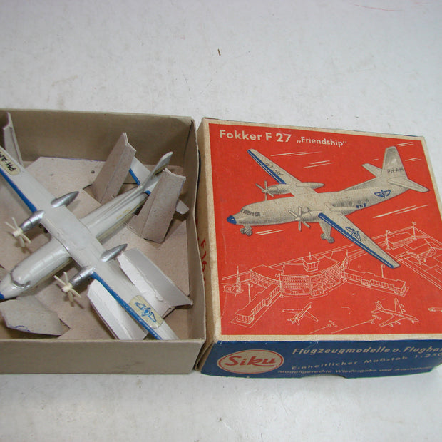 LB - Siku Plastik 1:250, F 16 a , Fokker F 27, "Friendship", PAF ,ovp, von 1954