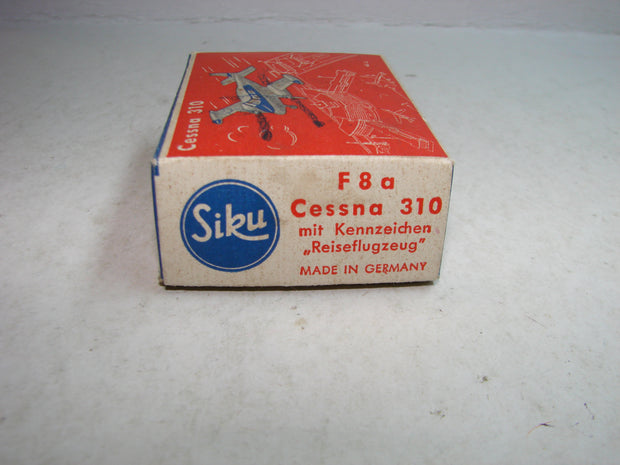 LB - Siku Plastik 1:250, F 8 a, Cessna 310, " Reiseflugzeug" ,ovp, von 1954