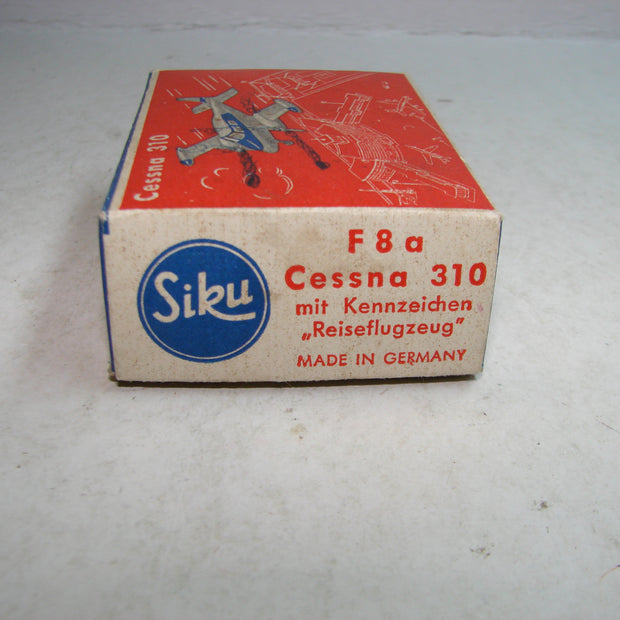 LB - Siku Plastik 1:250, F 8 a, Cessna 310, " Reiseflugzeug" ,ovp, von 1954