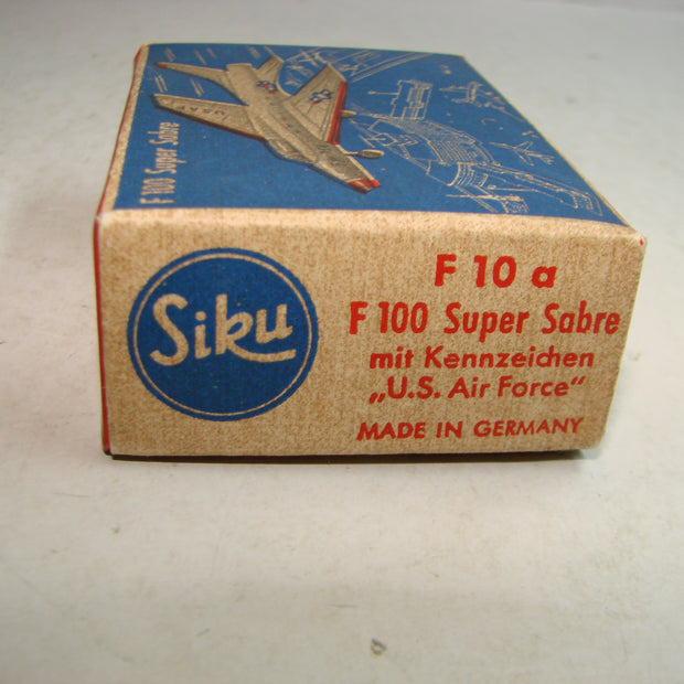 LB - Siku Plastik 1:250, F 10, F 100 Super Sabre, "USAF" ovp, von 1954