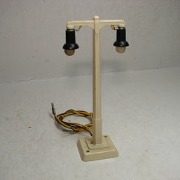 LB-Märklin, H0, 448/2, Guss, Zweiarmige Bogenlampe, 40/50iger Jahre, unbenutzter Zustand
