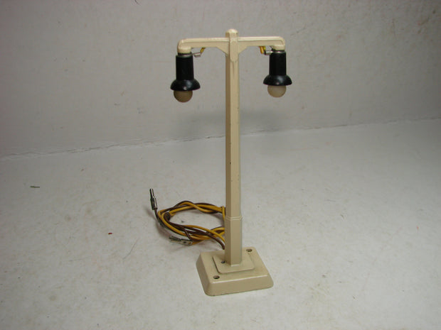 LB-Märklin, H0, 448/2, Guss, Zweiarmige Bogenlampe, 40/50iger Jahre, unbenutzter Zustand
